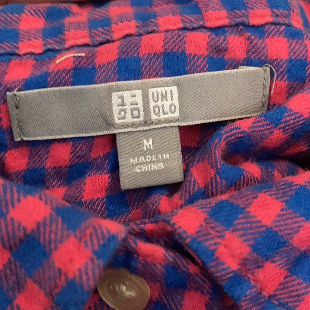Uniqlo Button up - Picture 5 of 6